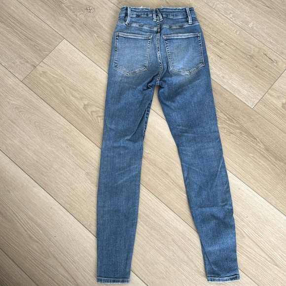 Good American Good Waist Hi Rise Light Compression Jeans Size 25 - Picture 4 of 5